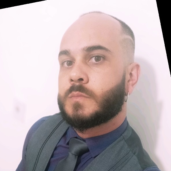 Grande parceira A Movimento Literário tem expertise em curadoria dos livros, é uma parceira comprometida, empenhada e com muitos outros atributos. Que tenhamos vários encontros e eventos para compartilhar juntos! — Julio Brugnari, Analista de Marketing e Eventos no Grupo Companhia das Letras